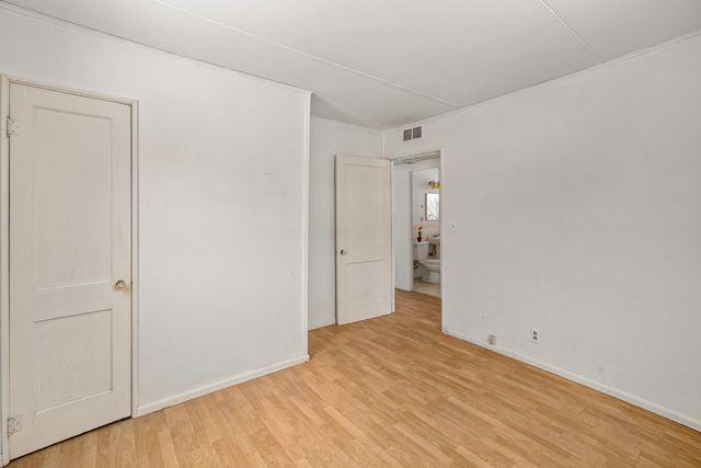 22 Mills Avenue, South Burlington, VT 05403