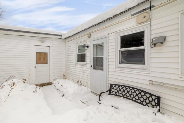 22 Mills Avenue, South Burlington, VT 05403