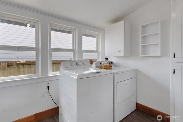 302 Van Trump Avenue NE, Yelm, WA 98597