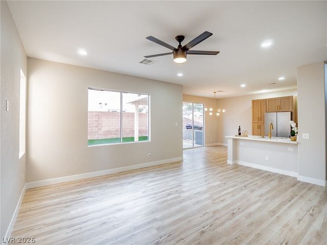 4153 Compatibility Court, North Las Vegas, NV 89032