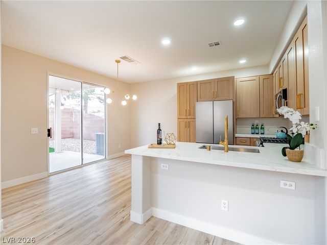 4153 Compatibility Court, North Las Vegas, NV 89032