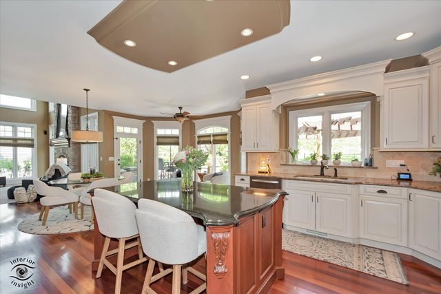 1678 Barkei Drive, Batavia, IL 60510