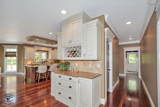 1678 Barkei Drive, Batavia, IL 60510