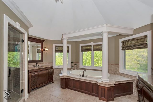 1678 Barkei Drive, Batavia, IL 60510