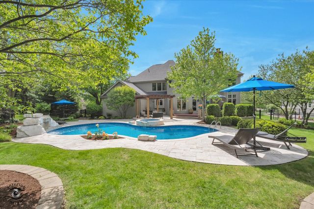 1678 Barkei Drive, Batavia, IL 60510
