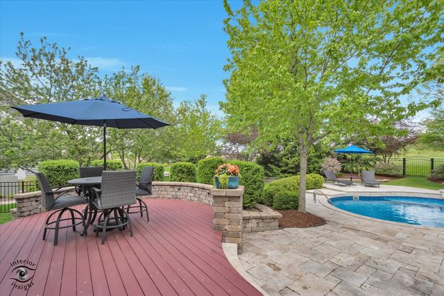 1678 Barkei Drive, Batavia, IL 60510