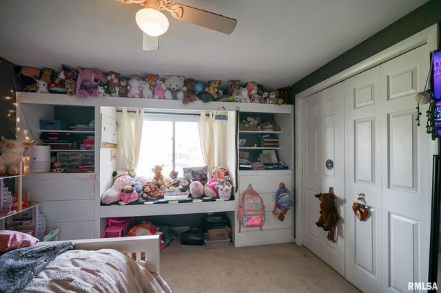 104 JAMESTOWN Court, Pekin, IL 61554