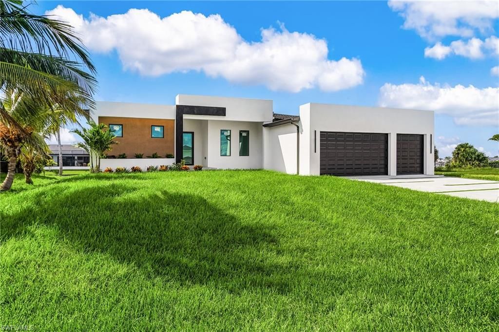 Image 2 of property listing at 4116 36th LN, Cape Coral, FL 33993