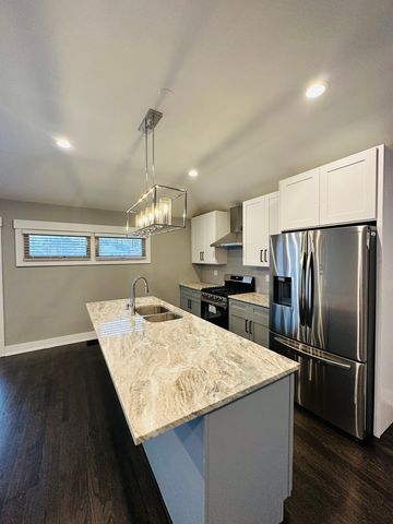 3830 W Touhy Avenue, Lincolnwood, IL 60712