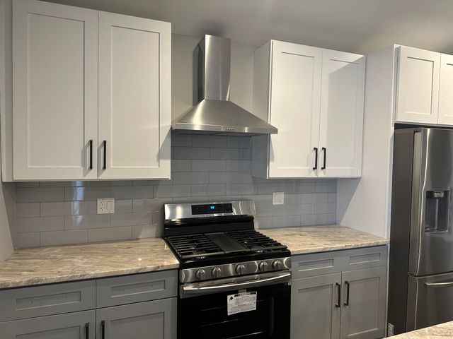 3830 W Touhy Avenue, Lincolnwood, IL 60712