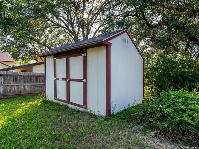 16603 Crystal Glade, San Antonio, TX 78247