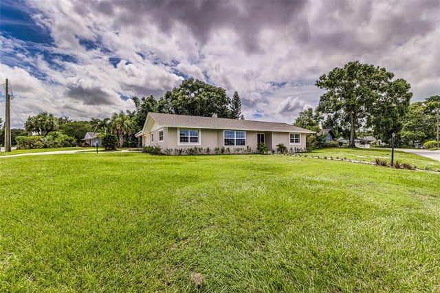 1476 AVENUE F NE, Winter Haven, FL 33881