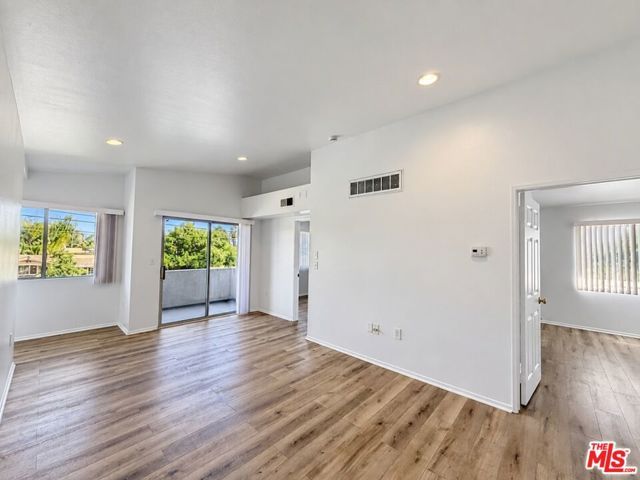 6545 Fulton Avenue 205, Van Nuys (los Angeles), CA 91401