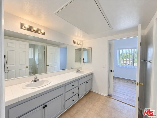 6545 Fulton Avenue 205, Van Nuys (los Angeles), CA 91401