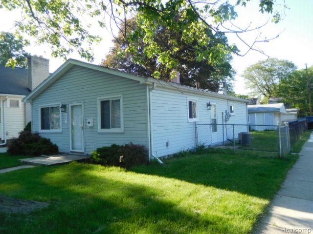 501 E BRECKENRIDGE Street, Ferndale, MI 48220