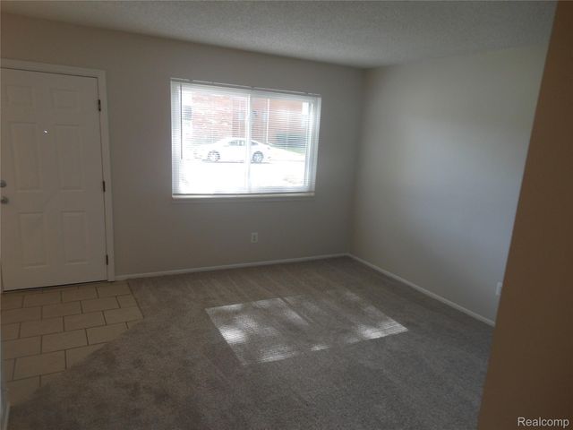 501 E BRECKENRIDGE Street, Ferndale, MI 48220