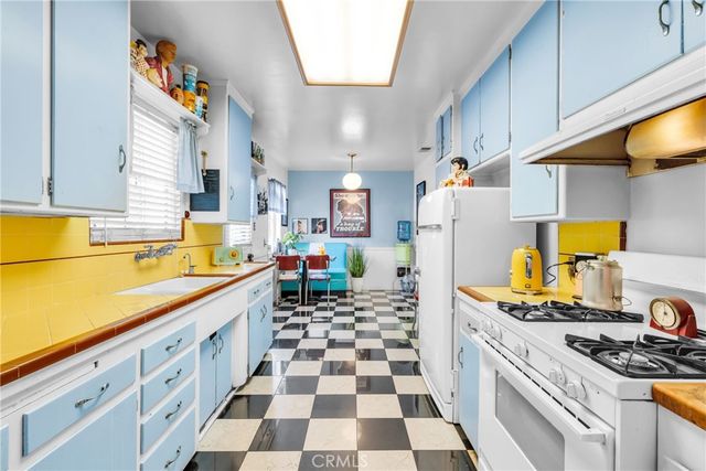 5425 Halbrent, Sherman Oaks, CA 91411