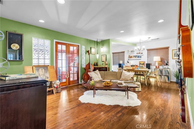 5425 Halbrent, Sherman Oaks, CA 91411