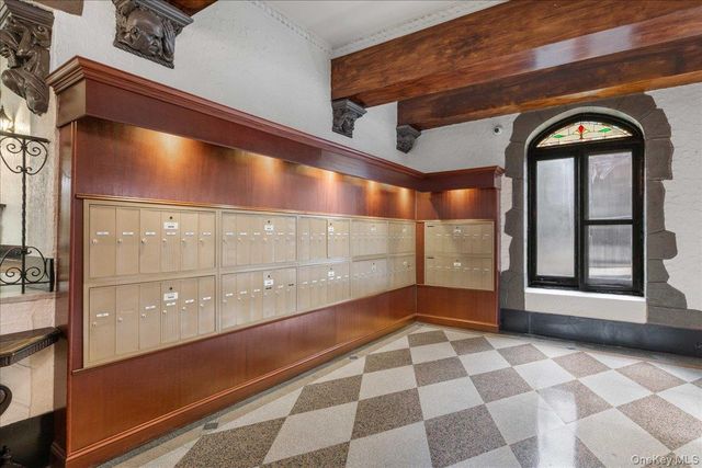 10 Nosband Avenue 3J, White Plains, NY 10605