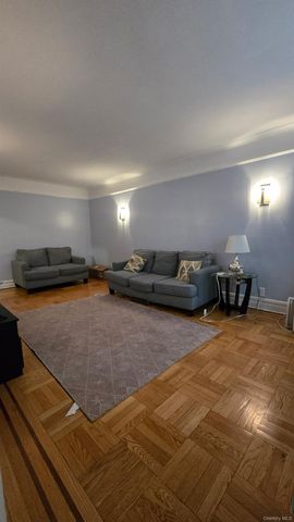 10 Nosband Avenue 3J, White Plains, NY 10605