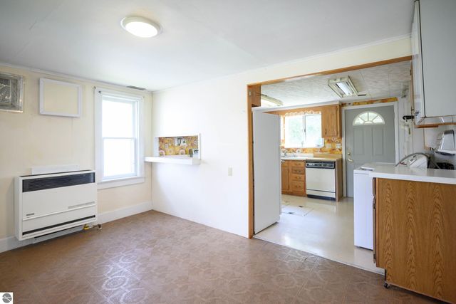 7301 Clark Street, Beulah, MI 49617