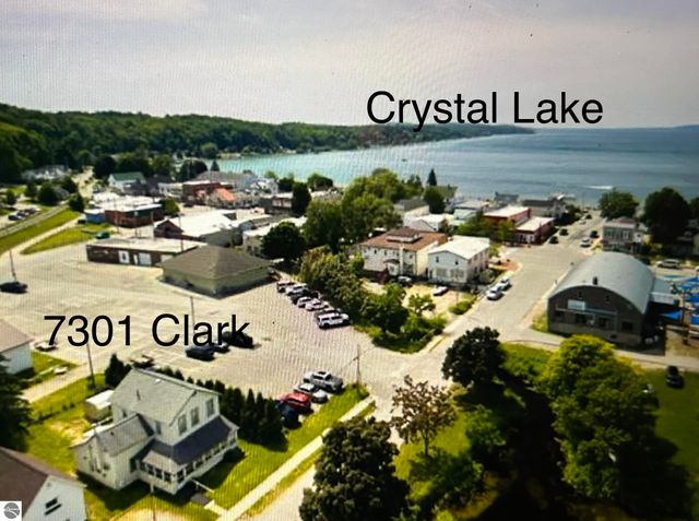 7301 Clark Street, Beulah, MI 49617