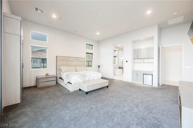 5241 Peak Climb Drive, Las Vegas, NV 89135