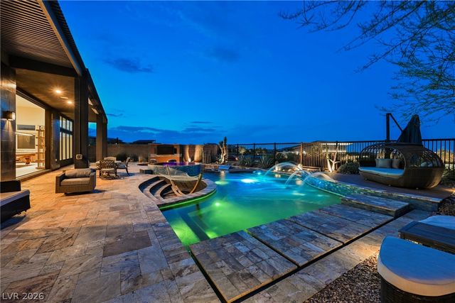 5241 Peak Climb Drive, Las Vegas, NV 89135