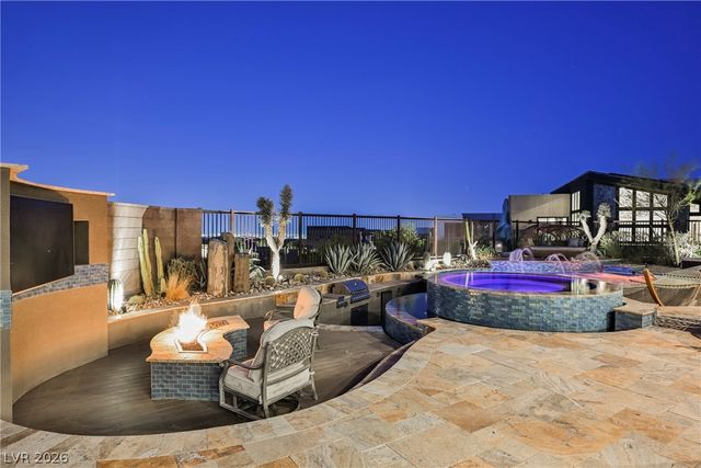 5241 Peak Climb Drive, Las Vegas, NV 89135