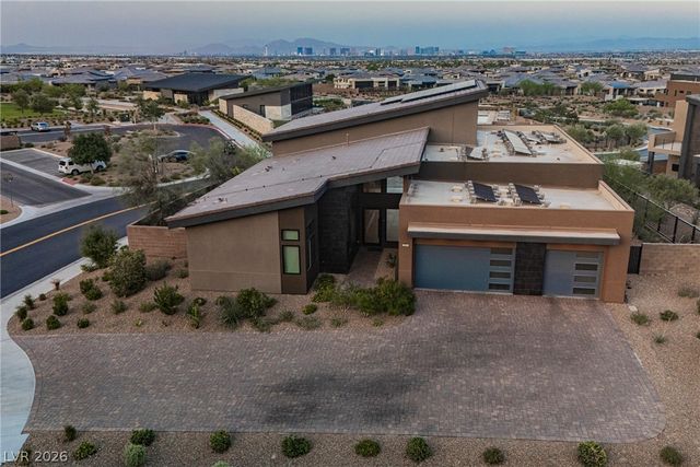 5241 Peak Climb Drive, Las Vegas, NV 89135