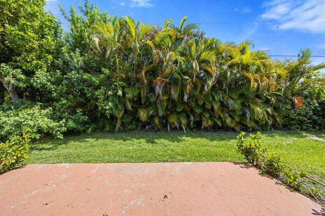 5227 Copperleaf Circle, Delray Beach, FL 33484
