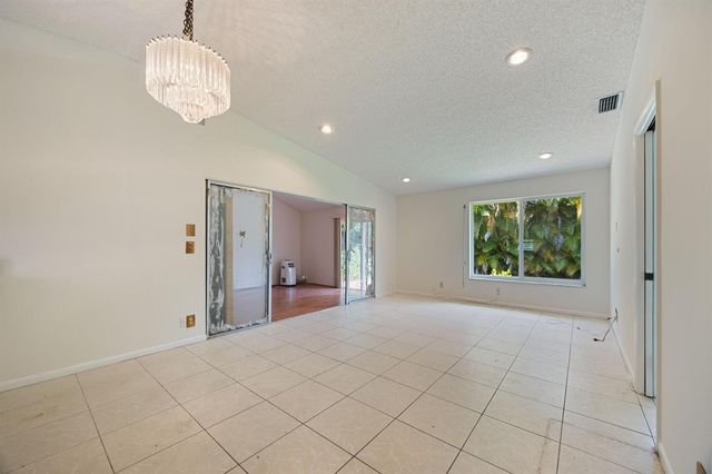 5227 Copperleaf Circle, Delray Beach, FL 33484