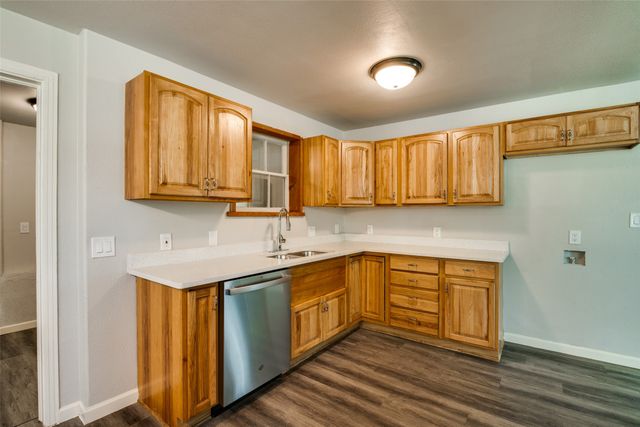 606 W High Street, Terrell, TX 75160