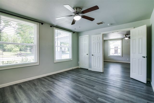 606 W High Street, Terrell, TX 75160