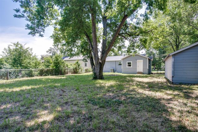 606 W High Street, Terrell, TX 75160