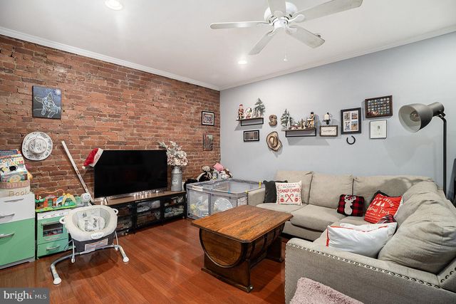 146 VASSAR ST, Philadelphia, PA 19128