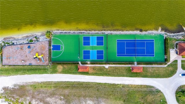 5701 Harborage DR, Fort Myers, FL 33908
