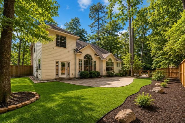 11 Alden Glen Court, The Woodlands, TX 77382