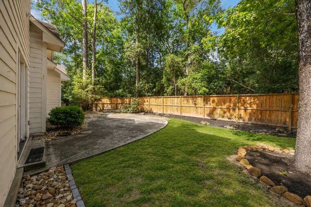 11 Alden Glen Court, The Woodlands, TX 77382