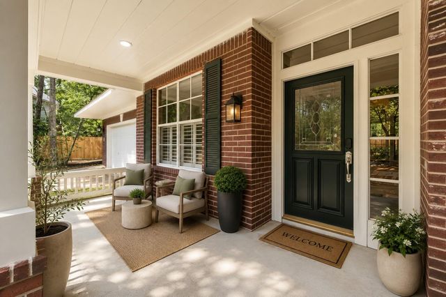 11 Alden Glen Court, The Woodlands, TX 77382