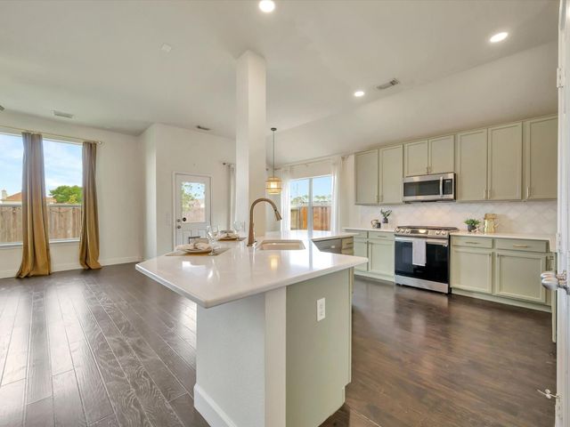 8815 Sunforest Lane, Pearland, TX 77584