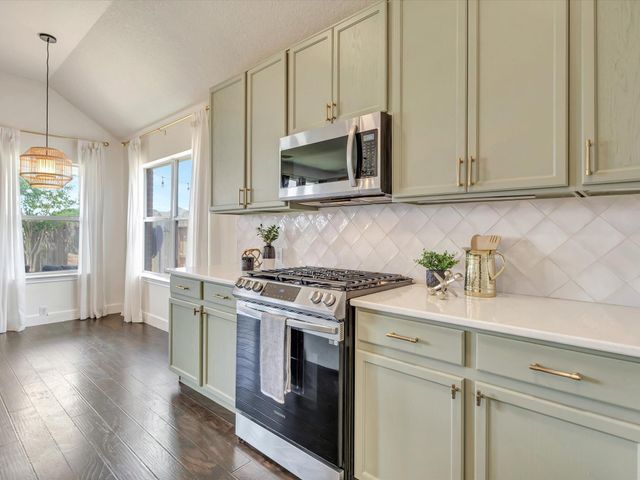 8815 Sunforest Lane, Pearland, TX 77584