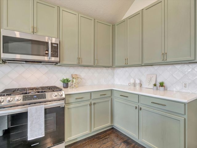 8815 Sunforest Lane, Pearland, TX 77584