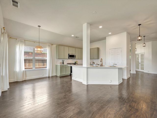 8815 Sunforest Lane, Pearland, TX 77584