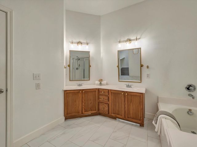 8815 Sunforest Lane, Pearland, TX 77584