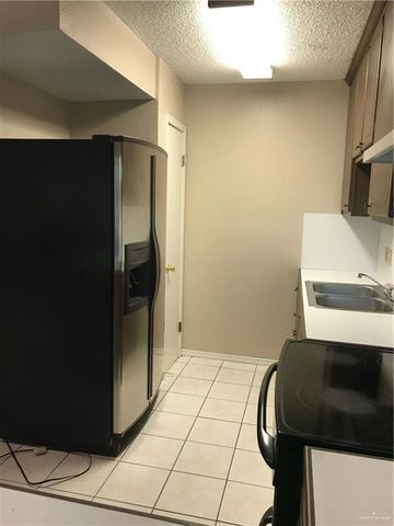 820 N 6th Avenue, Edinburg, TX 78541