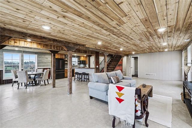 8673 W MO-116 Highway, Gower, MO 64454