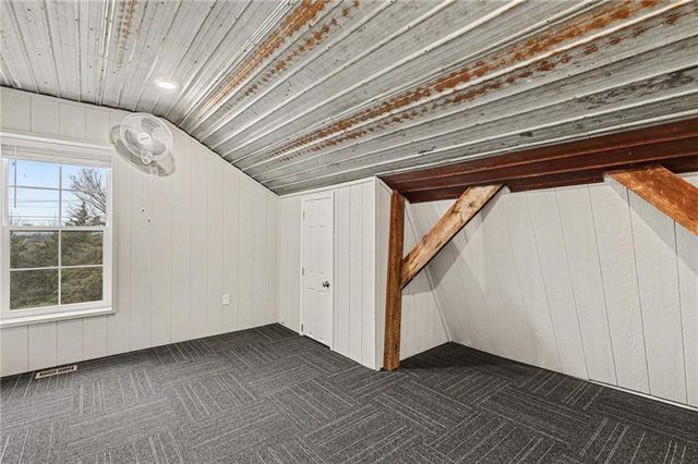 8673 W MO-116 Highway, Gower, MO 64454