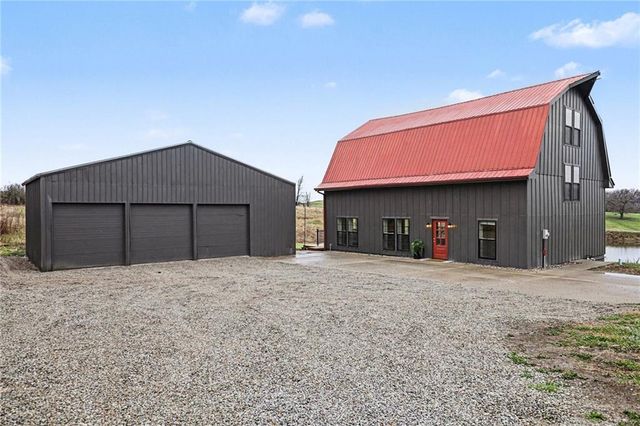 8673 W MO-116 Highway, Gower, MO 64454