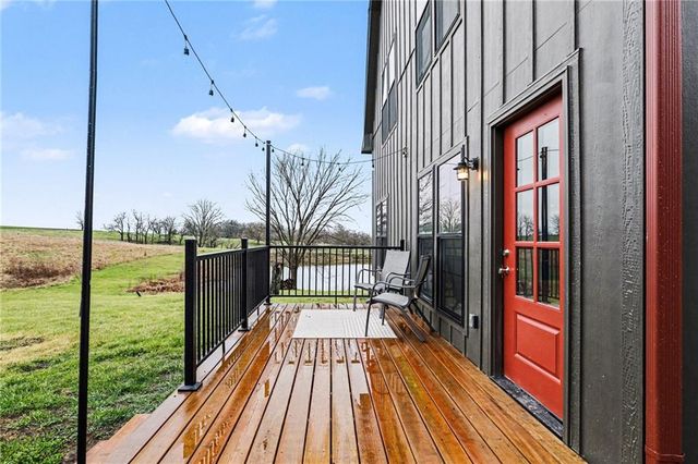 8673 W MO-116 Highway, Gower, MO 64454